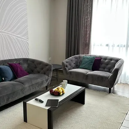 Grey25 * Vlorë